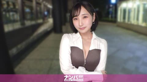 I spotted an absolutely stunning beauty! After striking up a conversation, I realized her breasts were incredibly alluring! First photoshoot after the real encounter: 2284 200GANA-3351