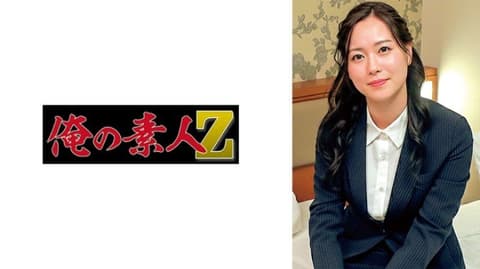 清楚的外表中带着迷人的色彩。 从黑色紧身裙下露出的腿部曲线，岬 ORECZ-476