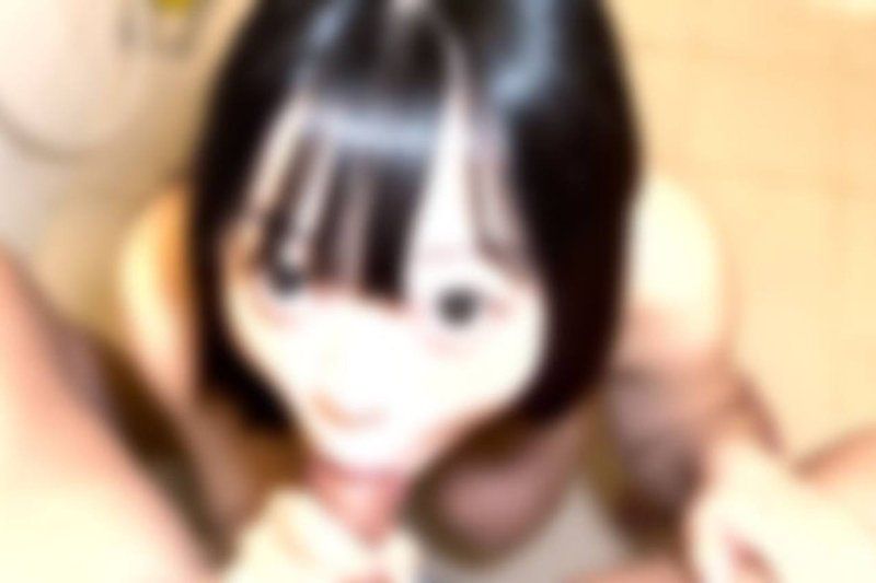 [Personal Shooting, Face Revealed] Even after the selfie is over, the penis is still craving more, so please use a cleansing tool to clean up oral sex ejaculation during the shower. FC2-PPV-4889477