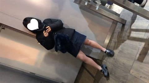 【Completely new! ・First 100 customers get a 1000 yen discount】Rei 18 years old_1・No condom, no ejaculation・No condom. The overly innocent and cute black-haired Bobo-chan is completely obedient! She tells her parents, "I'm going to get pregnant now!" and announces implantation! (074) FC2-PPV-4856713