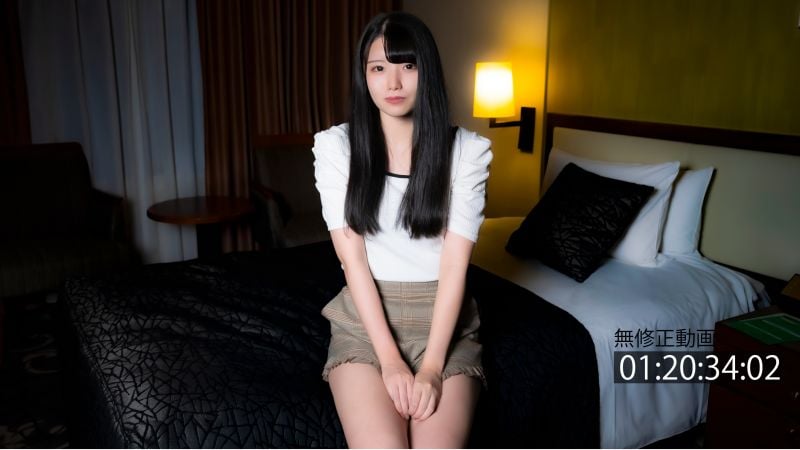 [Inexperienced & Clear] 18-year-old aiming to become a childcare worker. Desperate to gain experience before graduating from university, she loses her virginity! Unprotected sex. FC2-PPV-3823398