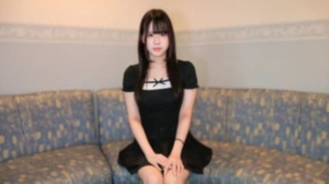 【无码】地雷系？身高173cm，F罩杯美乳！腿也很长，是个身材超棒的美腿妹！白皙美肌也很棒⤴天真烂漫的性格，会认真地做你说的事情的顺从女性！吞精 手撸 中出 ※特典高画质 FC2-PPV-4781367