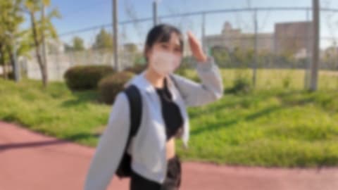 【初次拍摄】感度也性格都超棒的田径队女孩。在比赛前用跑步锻鍊出来的紧实美尻，用巨根放松【那里好舒服…】一边喘息一边被插入到阴道深处，湿淋淋的淫穴播种 FC2-PPV-4780484