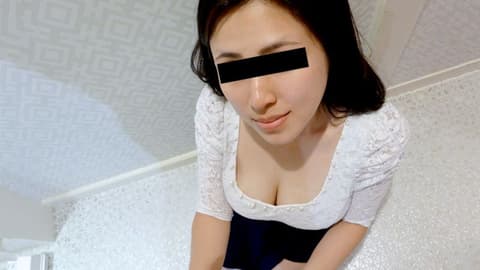 Hitomi Taguchi, a sexually frustrated woman who craves an erect penis (10musume_052320_01)