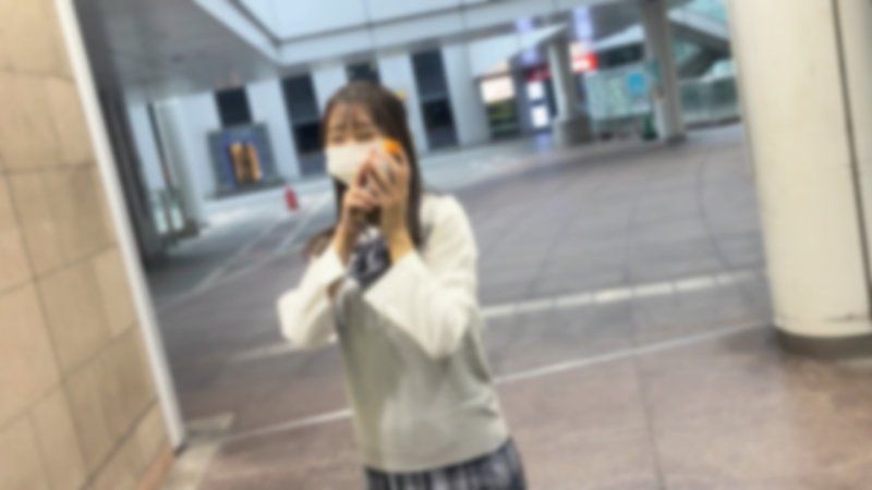 [First Shooting] Yuuka-chan, an 18-year-old idol candidate who just graduated a few days ago. "This...it feels so good..." Her god-like physique caused her to spasm multiple times during her first use of an electric vibrator, reaching unbearable orgasms. Wearing a uniform, she uses her trained waist to penetrate the slippery, white tiger's cunt. FC2-PPV-4807049