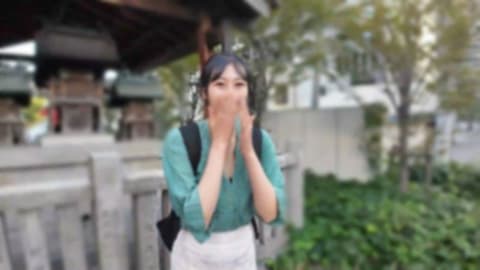 【初次】※171cm高个子巨乳 在交友APP上认识的刚上京的乡下女孩 虽然外表看起来很认真，但却是想要舔巨根鸡巴「中出」的色情女 FC2-PPV-4795464