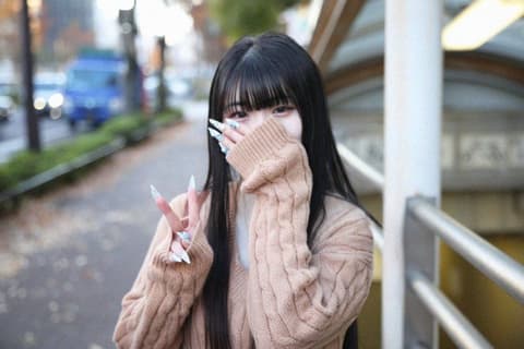 【初】1周间限定※早期购入特典有 「146cm」超痉挛/.小巧可爱 美巨乳粉红色私密部位，阳具勐烈冲击，内射结束。 FC2-PPV-4838212