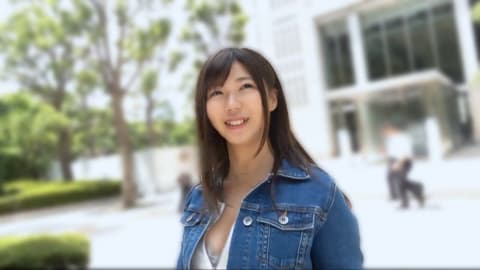 【附特典】※限时750点！纤细巨乳美女用前所未见的开脚后翻身大量潮吹到疯狂 FC2-PPV-4810633