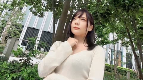 【期间限定980点】身材、脸蛋、气场，一切都是异次元级别的神级美女中出＋吞精 FC2-PPV-4811752