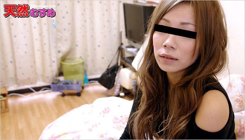 A secret job given to a naive young girl while her boyfriend was away _10musume_070612_01