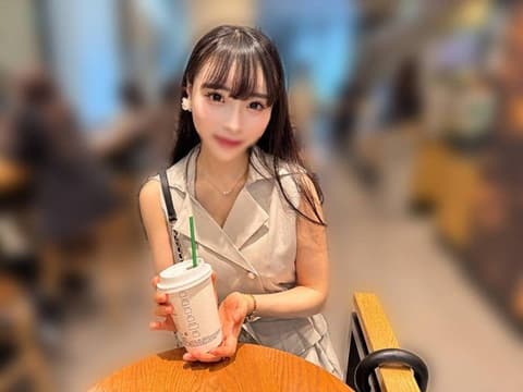 【限定价格】朋友的男人看起来格外好。喜欢NTR的狡猾女人。展现费洛蒙的色情巨乳淫穴榨取精液摇腰无套性交 FC2-PPV-4799718
